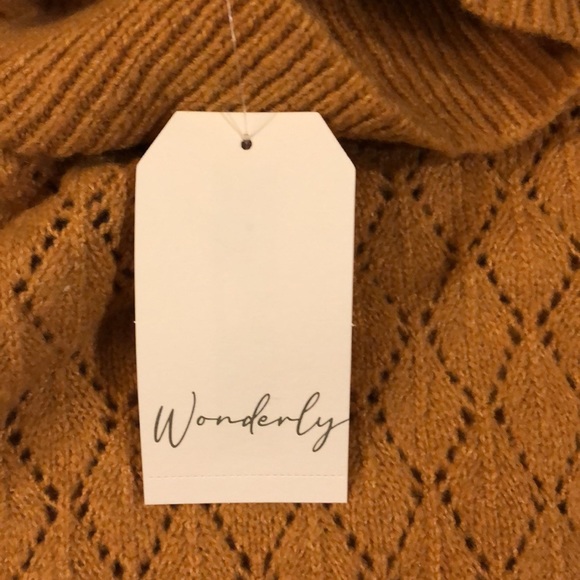 Wonderly Brand- Oversized Gold Sweater - Picture 5 of 8